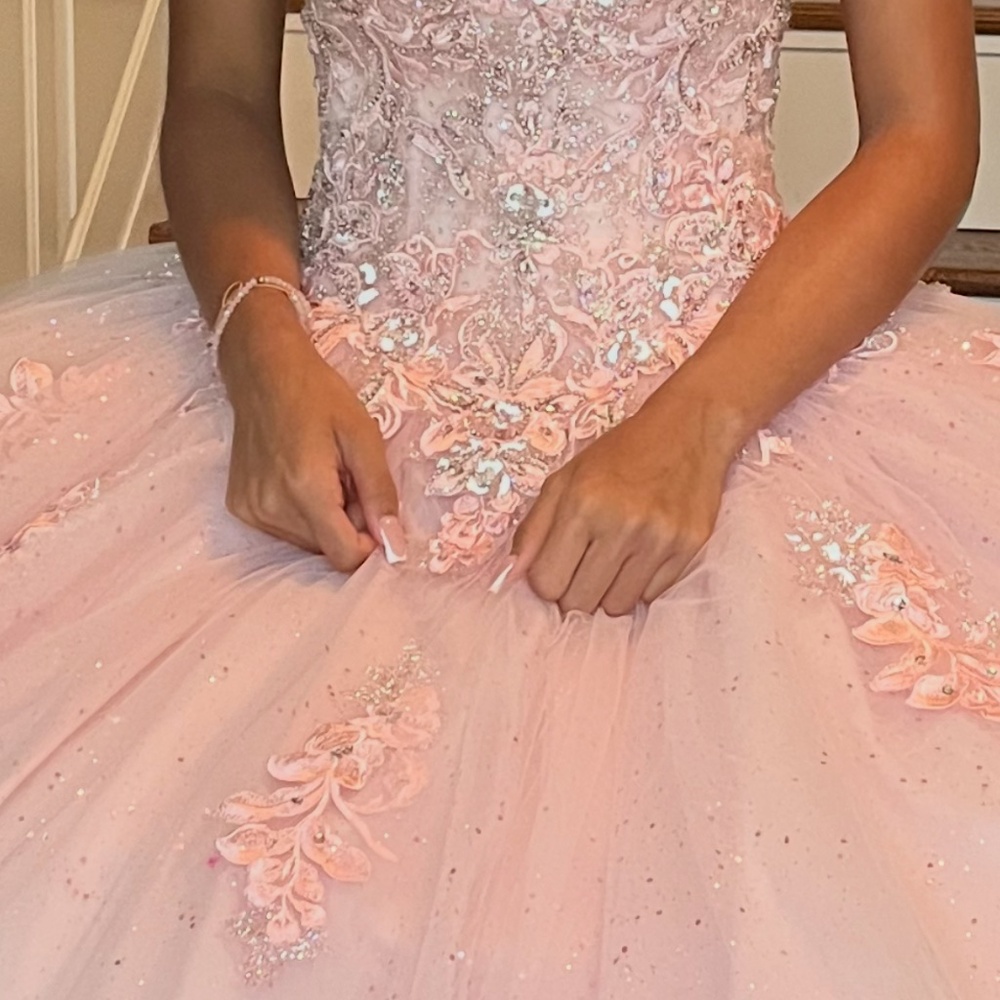 Sweet 16 Dre - Picture 2 of 3